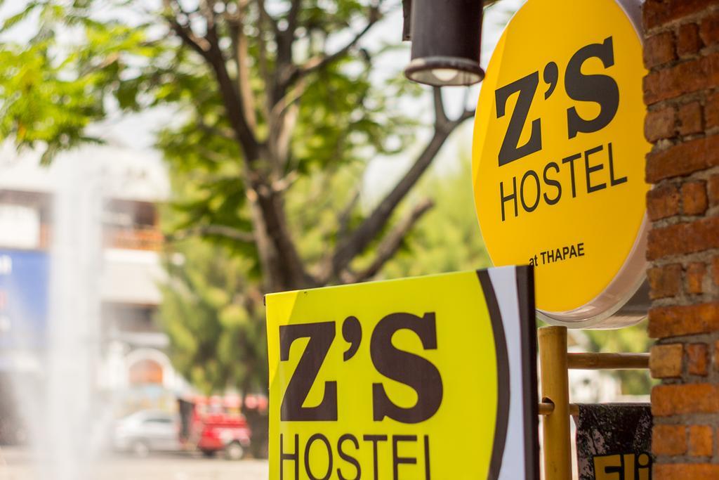 Z'S Hostel At Tha Phae Gate Чиангмай Екстериор снимка