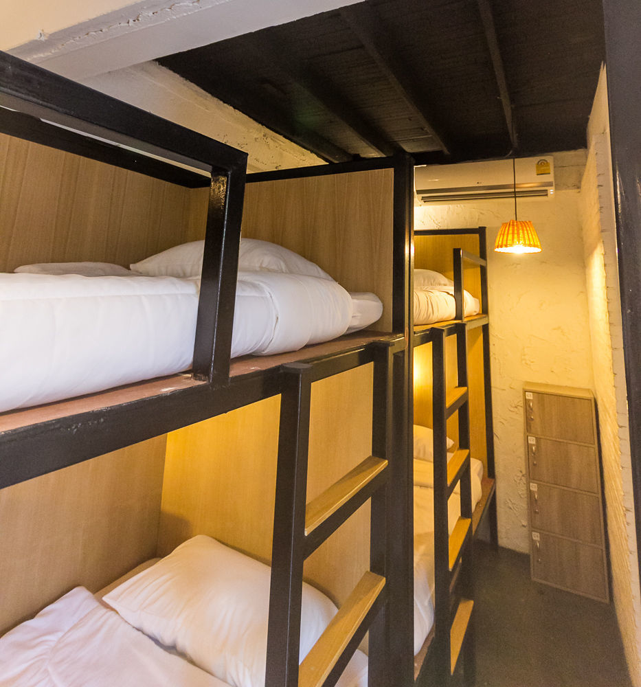 Z'S Hostel At Tha Phae Gate Чиангмай Екстериор снимка